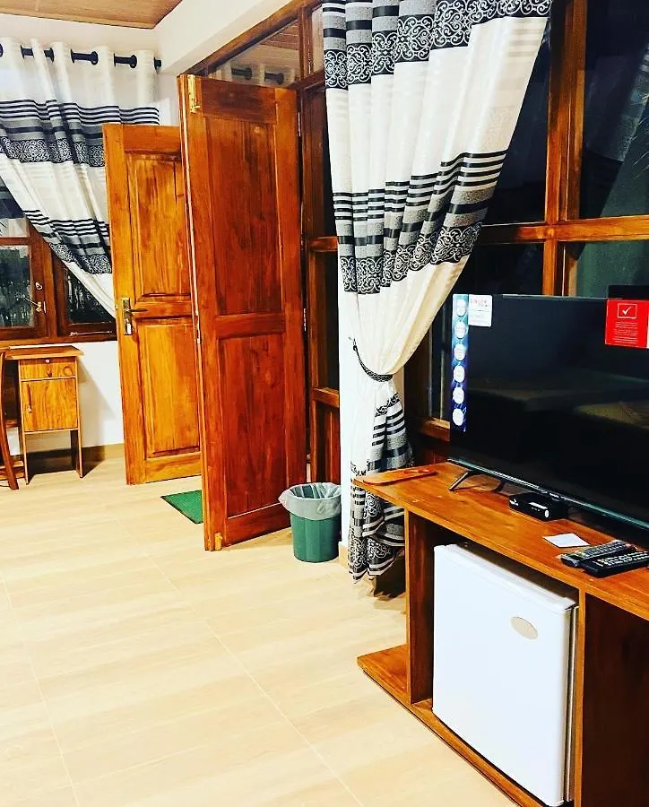 Trinitons River Side Villas Watawala 3*,