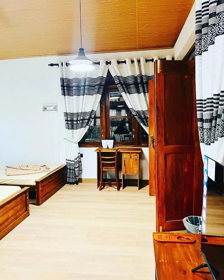 Trinitons River Side Villas Watawala 3*,  Sri Lanka